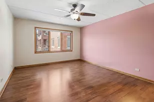 5225 N Riversedge Terrace, Chicago, IL 60630 - Photo 12