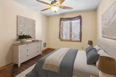 5225 N Riversedge Terrace #201, Chicago, IL 60630 - Photo 14