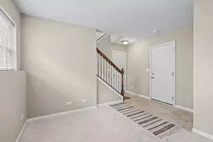 1160 Evergreen Ave, Des Plaines, IL 60016 - Photo 18