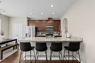 1160 Evergreen Ave, Des Plaines, IL 60016 - Photo 10