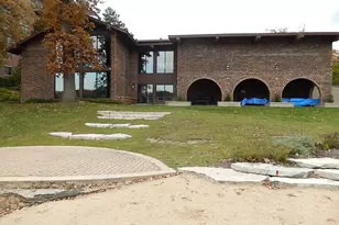 120 Lakeview Dr, Bloomingdale, IL 60108 - Photo 2