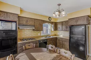 3659 Madison St, Lansing, IL 60438 - Photo 8