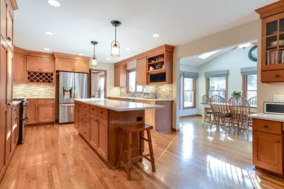 331 E Winchester Road, Libertyville, IL 60048 - Photo 14