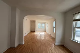 215 Fuller Rd, Hinsdale, IL 60521 - Photo 2