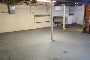 1374 Kenilworth Dr, Calumet City, IL 60409 - Photo 16