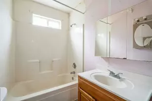 217 12th St, East Moline, IL 61244 - Photo 10