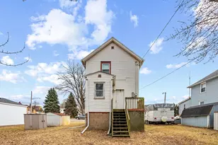 217 12th St, East Moline, IL 61244 - Photo 2