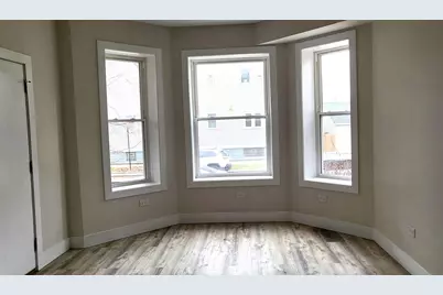 2904 W Nelson Street #1, Chicago, IL 60618 - Photo 4