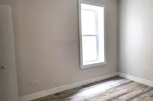 2904 W Nelson St, Chicago, IL 60618 - Photo 12