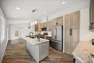 2640 Forest Glen Trail, Riverwoods, IL 60015 - Photo 10