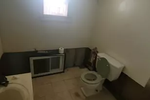 2128 State St, Peru, IL 61354 - Photo 4