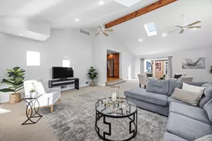 1120 N Bluebonnet Ln, Hoffman Estates, IL 60169 - Photo 16