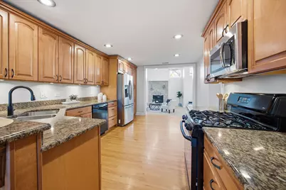 1120 N Bluebonnet Lane, Hoffman Estates, IL 60169 - Photo 12