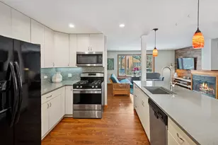 1811 Hartrey Ave, Evanston, IL 60201 - Photo 8
