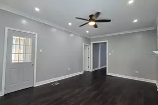 10215 S Emerald Ave, Chicago, IL 60628 - Photo 8