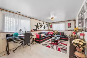 1182 Concord Dr, Elgin, IL 60120 - Photo 16