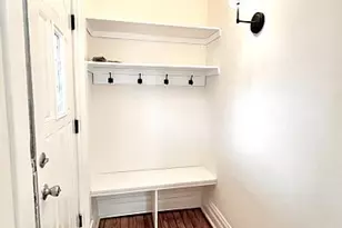 1511 Greenleaf St, Evanston, IL 60201 - Photo 4