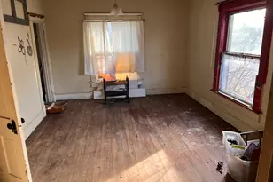 108 NW 2nd St, Fairfield, IL 62837 - Photo 6