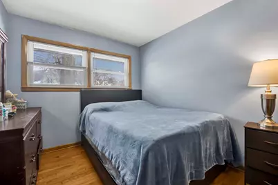 5360 N Lynch Avenue, Chicago, IL 60630 - Photo 10