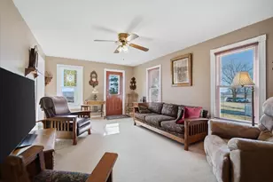 2411 Goldberg Rd, Bloomington, IL 61705 - Photo 14