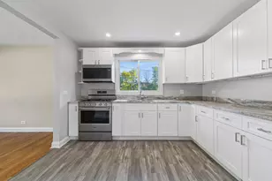 7705 Columbia Dr, Bridgeview, IL 60455 - Photo 8