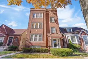 10342 S Calumet Ave, Chicago, IL 60628 - Photo 2