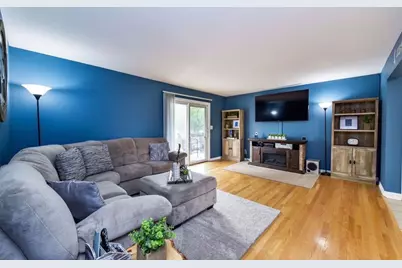 1342 S 14th Street #A2, Saint Charles, IL 60174 - Photo 6