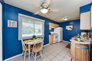 1342 S 14th St, Saint Charles, IL 60174 - Photo 4