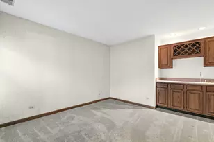 1525 N Kendal Ct, Arlington Heights, IL 60004 - Photo 14