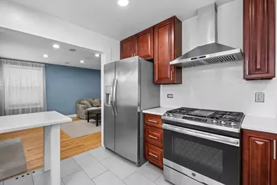 2121 N 75th Avenue, Elmwood Park, IL 60707 - Photo 6