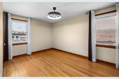 2121 N 75th Avenue, Elmwood Park, IL 60707 - Photo 8