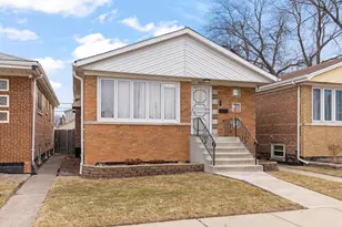 5055 S Kilbourn Ave, Chicago, IL 60632 - Photo 2