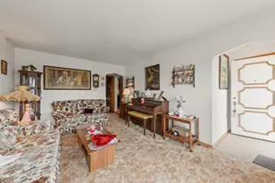 5055 S Kilbourn Ave, Chicago, IL 60632 - Photo 8