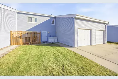 1905 Basswood Lane, Glendale Heights, IL 60139 - Photo 2