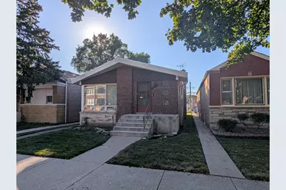8212 S Colfax Avenue, Chicago, IL 60617 - Photo 2