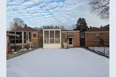 8212 S Colfax Avenue, Chicago, IL 60617 - Photo 6