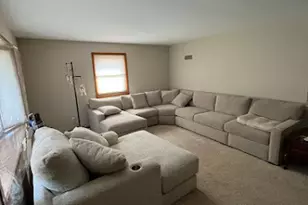 447 Dennis Ave, Bradley, IL 60915 - Photo 4