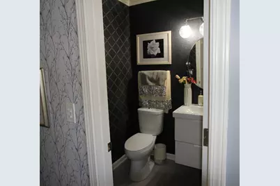 98 Wiltshire Court, Schaumburg, IL 60193 - Photo 8