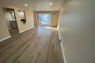 17 Parkside Ct, Vernon Hills, IL 60061 - Photo 6