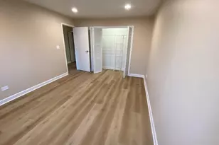 17 Parkside Ct, Vernon Hills, IL 60061 - Photo 12