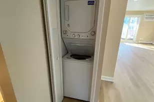 17 Parkside Ct, Vernon Hills, IL 60061 - Photo 10