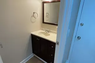 17 Parkside Ct, Vernon Hills, IL 60061 - Photo 18