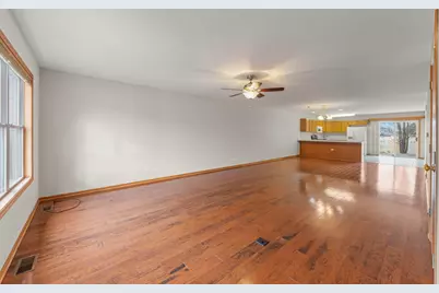 230 Morrow Street #D, Somonauk, IL 60552 - Photo 6