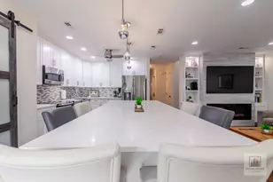 325 N Oak Park Ave, Oak Park, IL 60302 - Photo 4