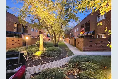 325 N Oak Park Avenue #B, Oak Park, IL 60302 - Photo 1