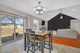 368 Crotty Ave, Seneca, IL 61360 - Photo 10