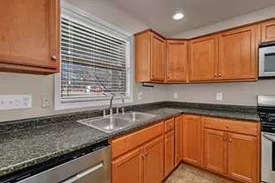 368 Crotty Ave, Seneca, IL 61360 - Photo 6