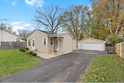 38195 N Charleston Road, Beach Park, IL 60087 - Photo 2