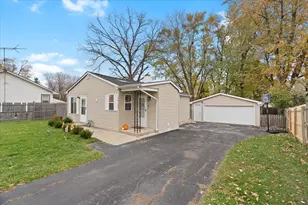 38195 N Charleston Rd, Beach Park, IL 60087 - Photo 2