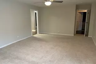 5 Oak Brook Club Dr, Oak Brook, IL 60523 - Photo 22